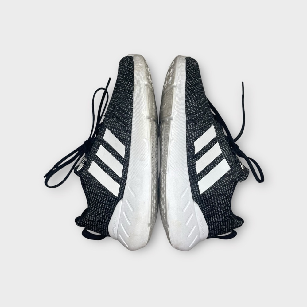 Adidas Swift Run 22 Black Sneakers - Picture 5 of 7